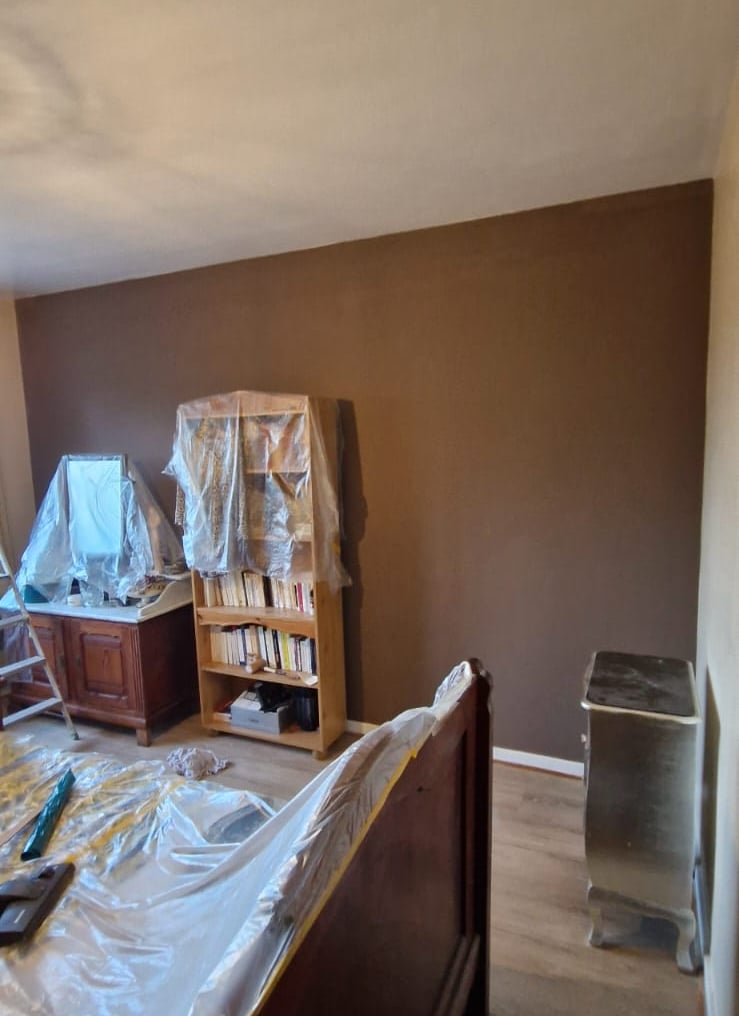 einture intérieure, chambre, rénovation, travaux de peinture, protection mobilier