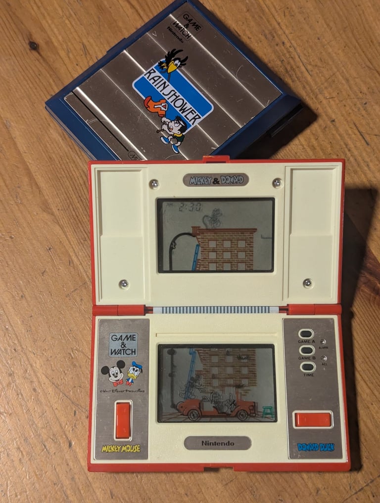 Jeu Game and Watch Mickey et Donald de Nintendo avec écran polarisant à changer.