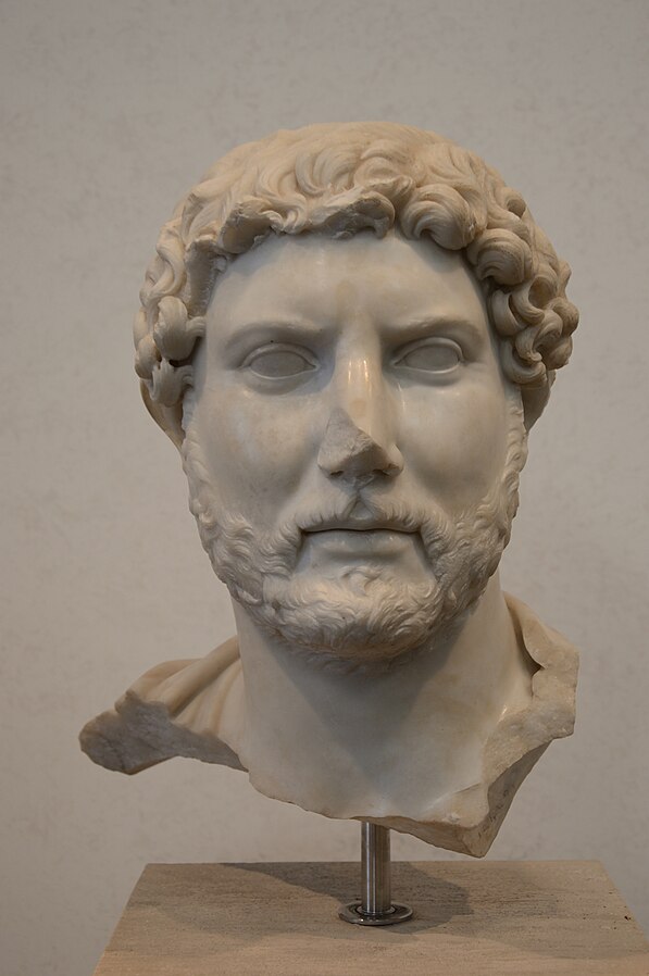 busto emperador adriano