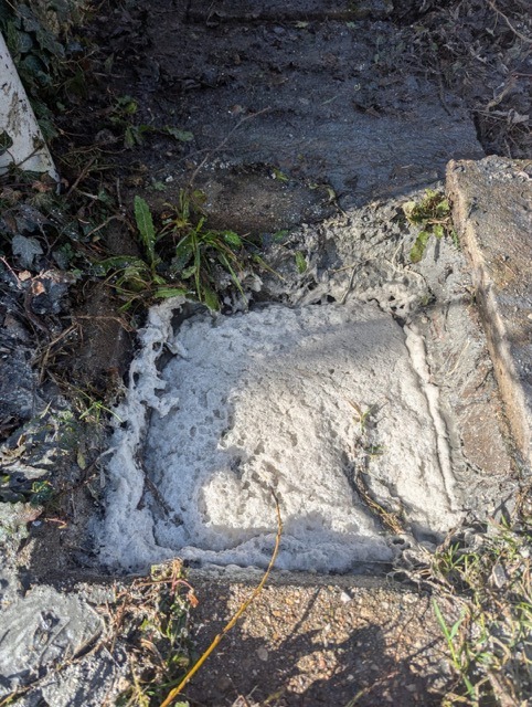 WC bouché La loubière 12000