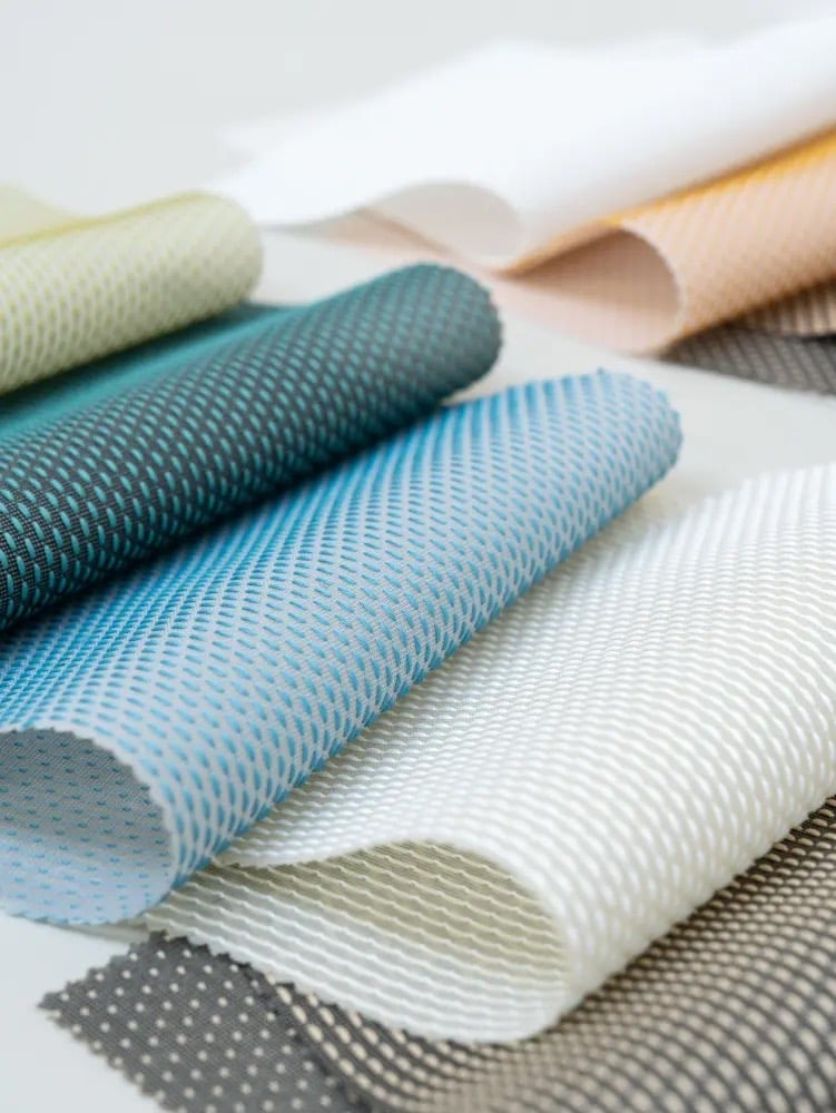 Formozas akustines dienines uzuolaidos