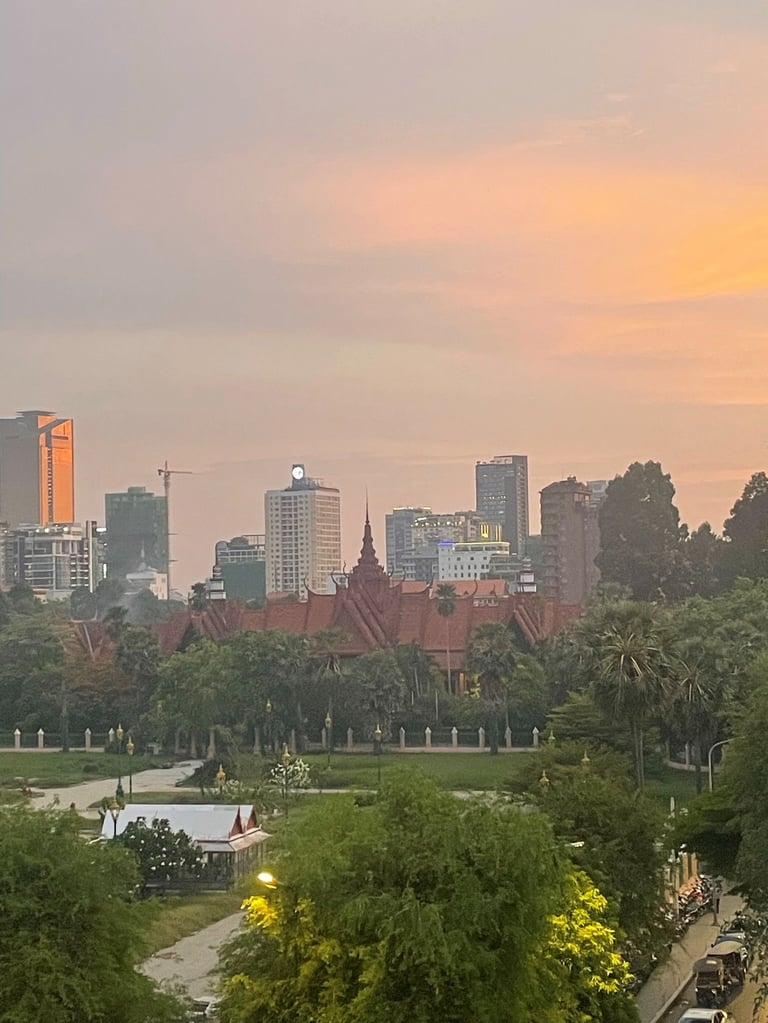 Zachód słońca nad Phnom Penh