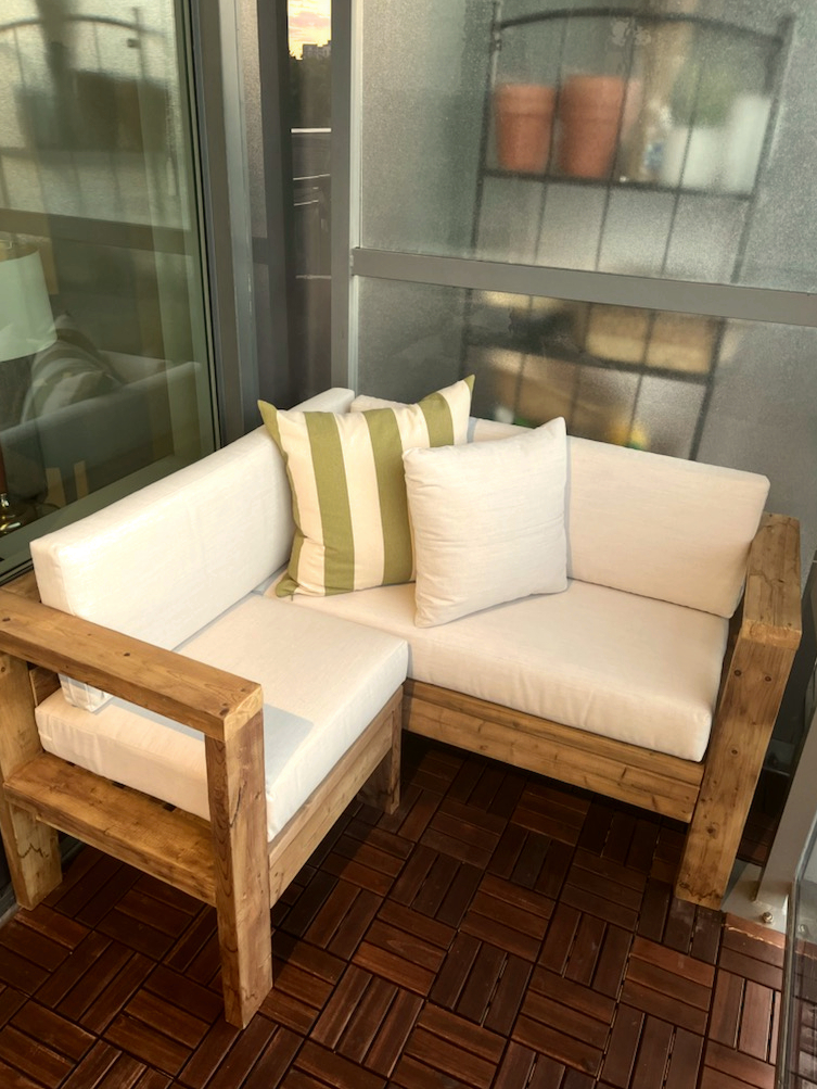 custom outdoor cushions made in Toronto