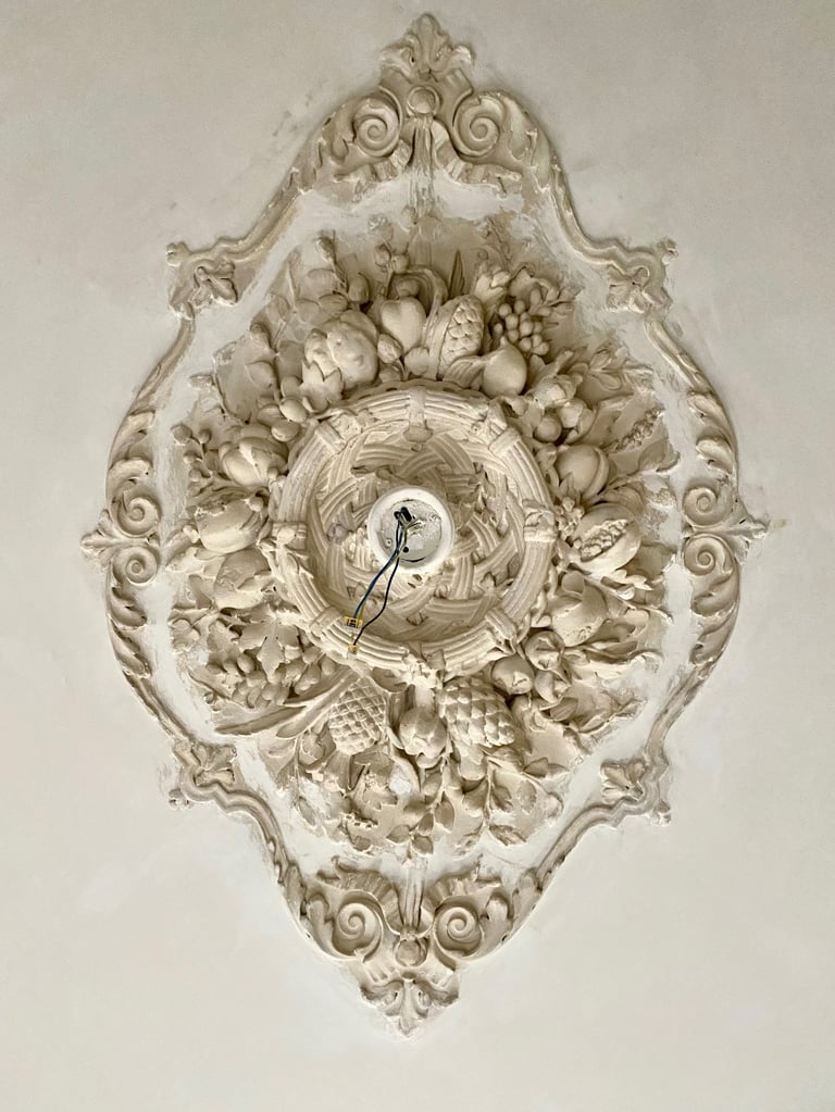 Restauratie ornamenten plafond Rotterdam