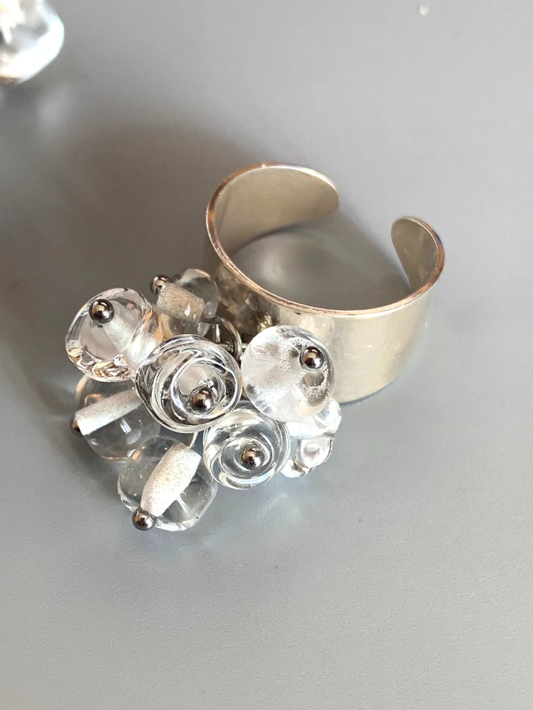 Bague pépites de verre de Murano. Moderne