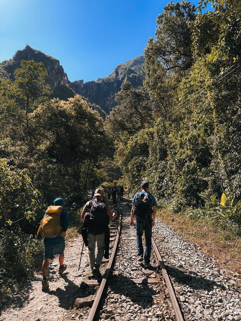 Hiking group on Salkantay Trek Hidroeléctrica