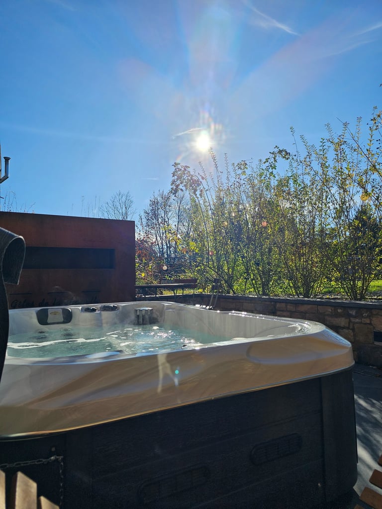 jacuzzi-privatif-sejour-en-couple