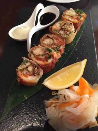 Soft shell crab roll | © Cookingwiththehamster