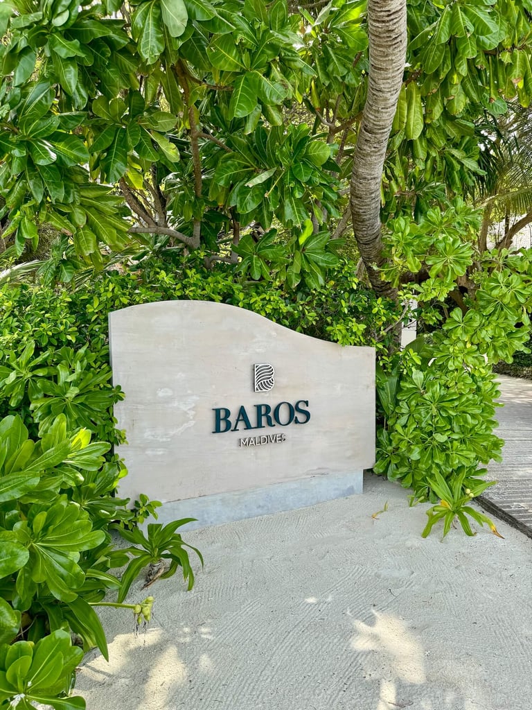 Baros Maldives sign