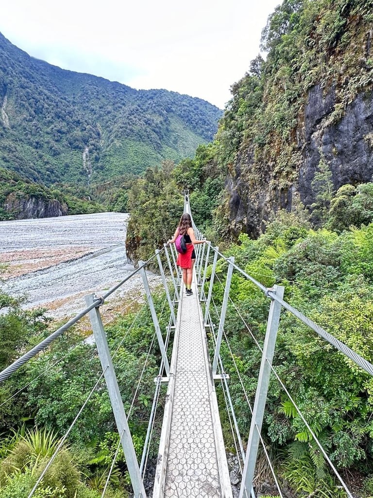 Puente colgante en Robert’s Point Track, Franz Josef