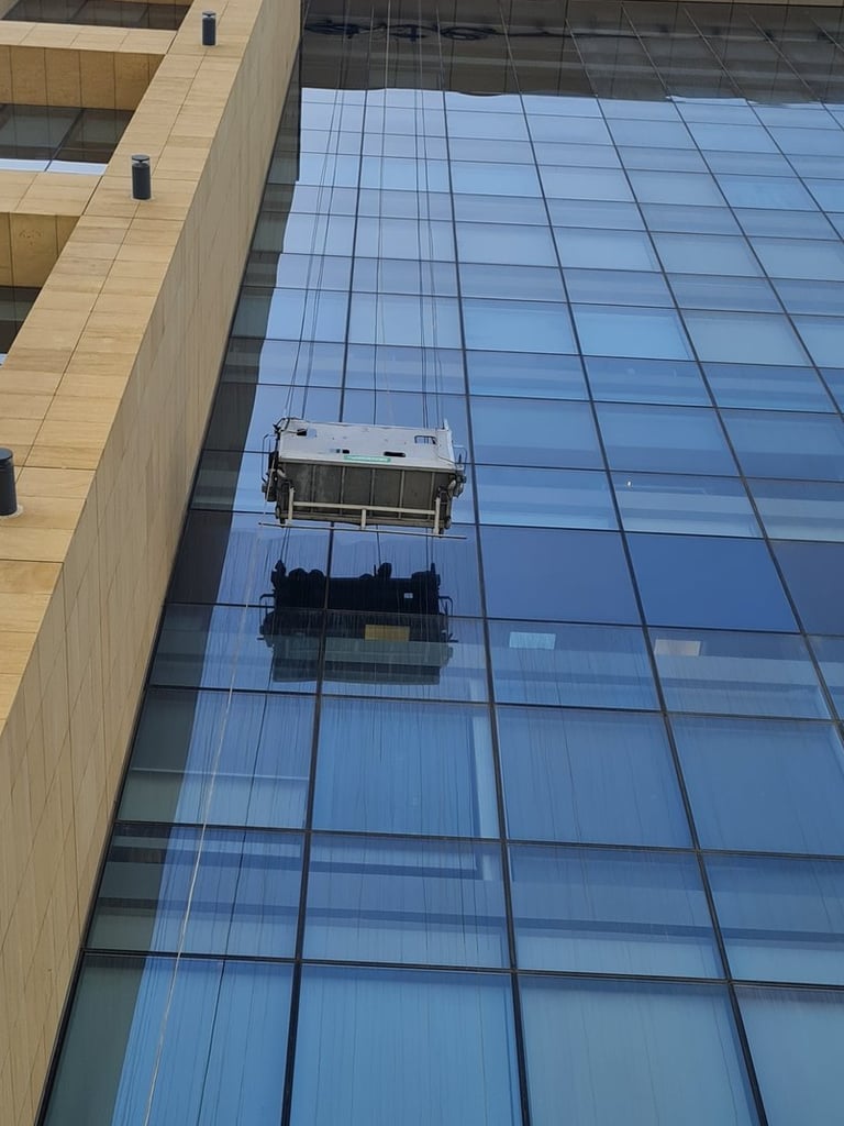 bmu in ksa, bmu maintenance services, صيانة مكائن تنظيف واجهات المباني السعودية جدة, BMU MAINTENANCE