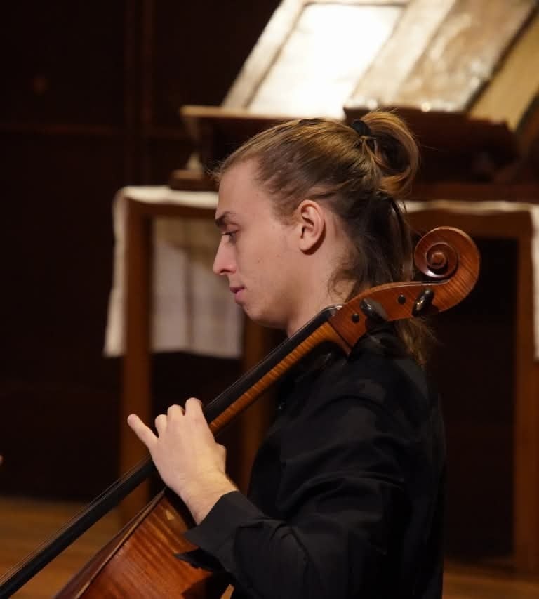 Noah Langlais - Violoncelle du Quatuor Hermione