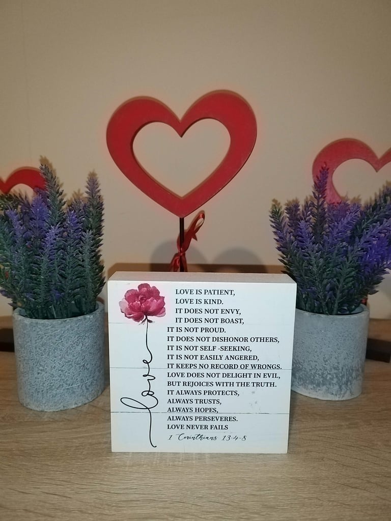 Christian wooden box sign with 1 Corinthians 13:4-8 quote, inspirational love plaque for home