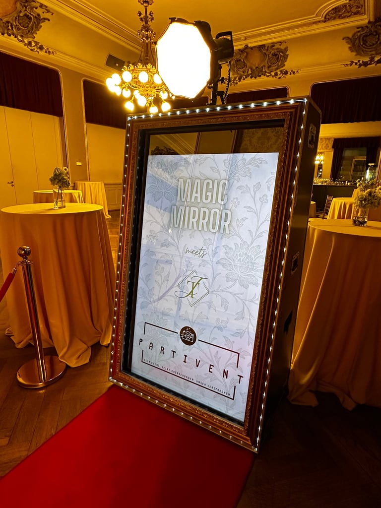 Magic Mirror Fotobox von Partivent – eleganter Fotospiegel für Hochzeiten & Events am Bodensee