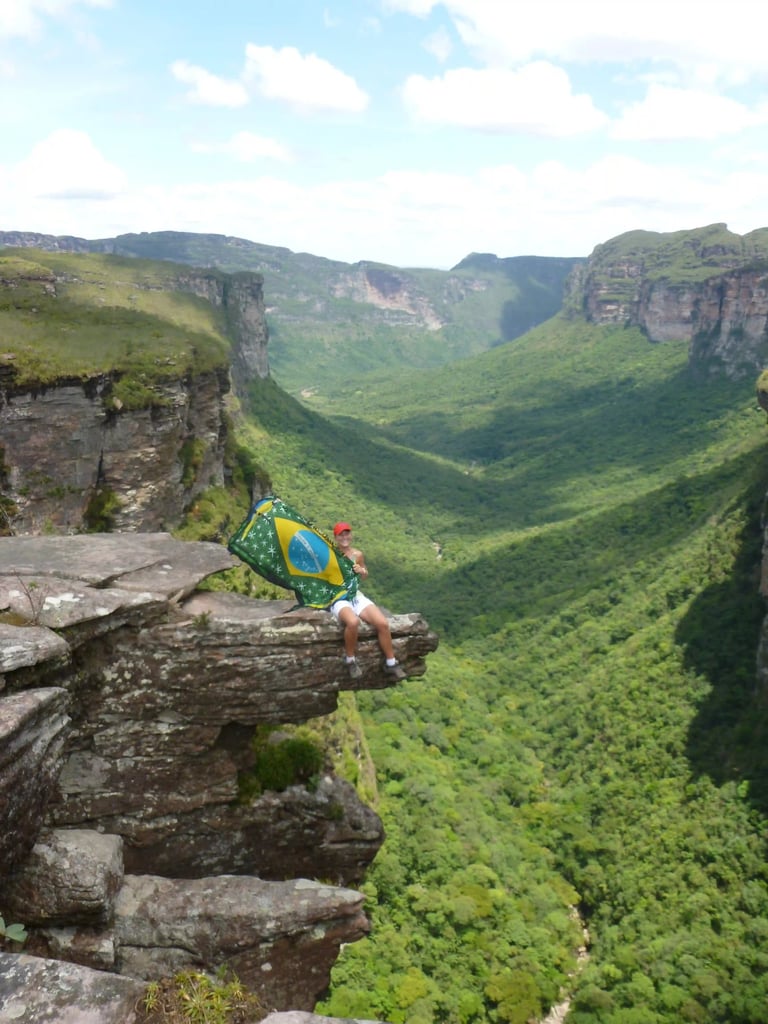 bandeira brazil na pedra da tartaruga