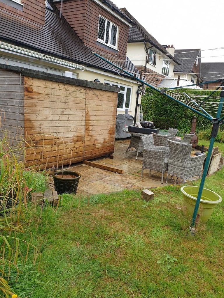 www.truthincontext.co.uk No mess or destruction to shed. Confirmed by Rosa and Murray Bell's friends