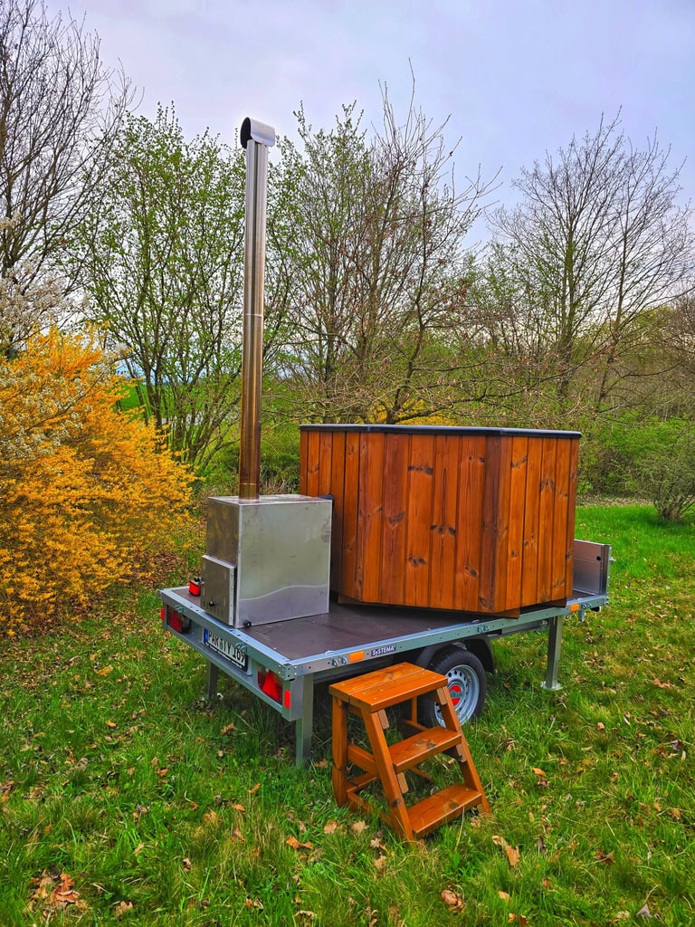 Die stabilen Stützen erlauben einen betrieb direkt auf dem Anhänger