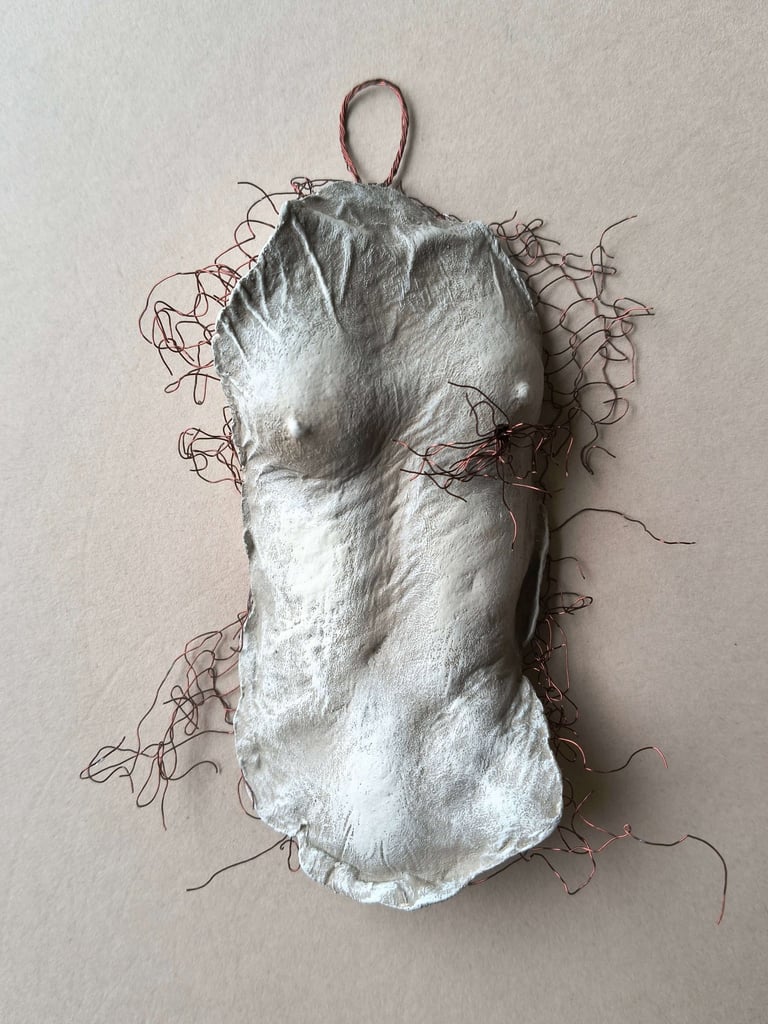 A clickable link leading to a page with information about the sculpture 'All the King's Horses...'