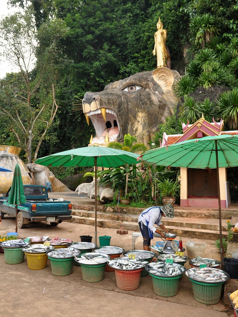 marché du Wat Tham SIng