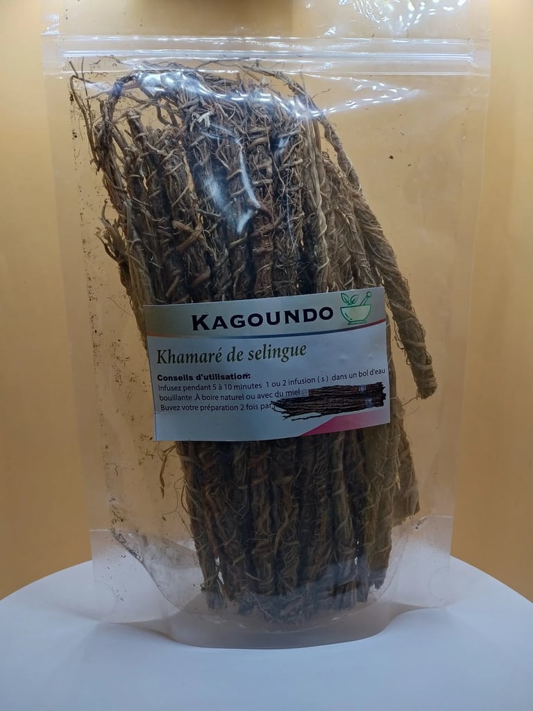 Sachet de Khamaré de Selingue Kagoundo. Racines de vétiver séchées. Infuser 5 à 10 min dans l'eau bouillante.