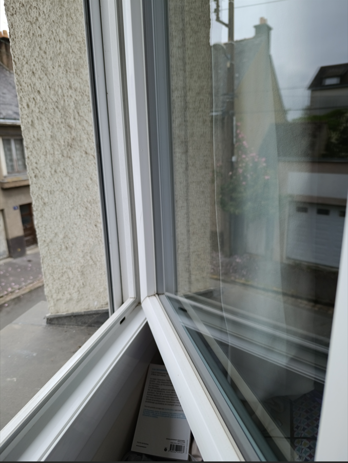 Nettoyage encadrement et vitre  Brest et alentours