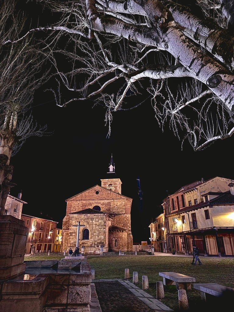 Enigmas y Misterios de León con Visitas Guiadas León