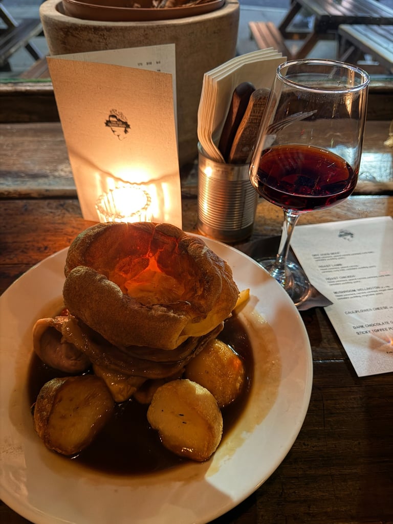 Lamb Sunday Roast at The Queens Head in London