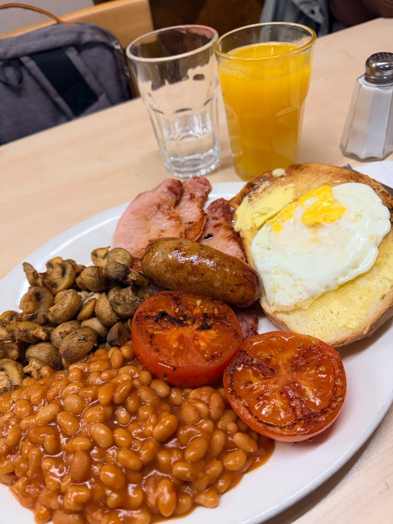 Full English breakfast from E. Pellicci's, London, 2025