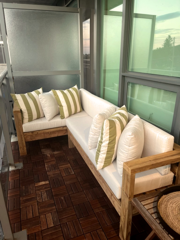 custom outdoor cushions made in Toronto