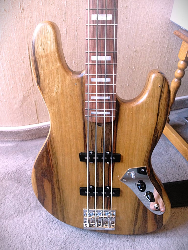 Création de ma Fender Jazz Bass "Warmoth"
