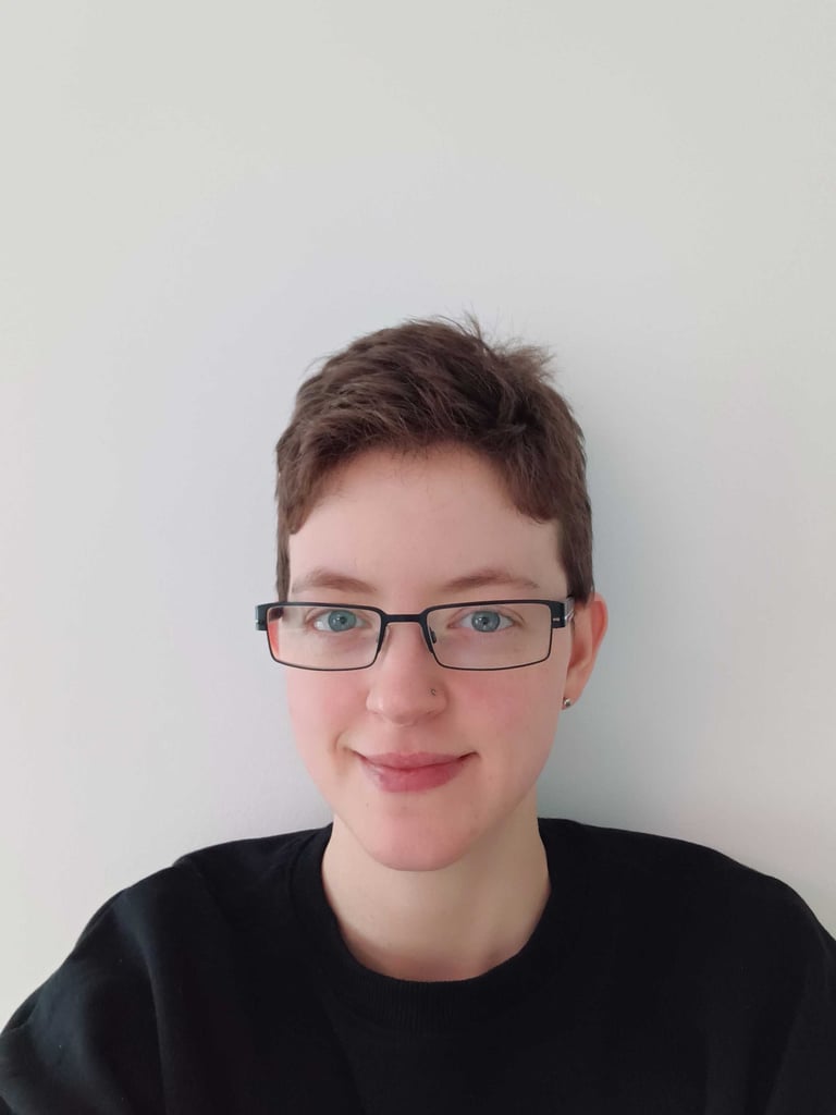 HEMA Instructor, Aphra Hope-Forest.