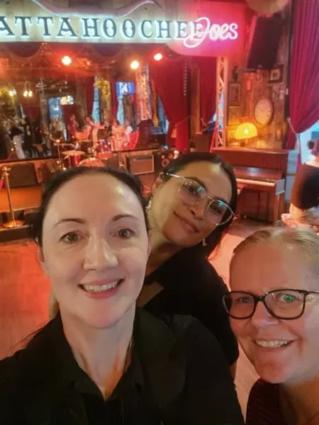 SweetAz friends for their first time at Chattahoochee Joes in Fortitude Valley for line dancing.