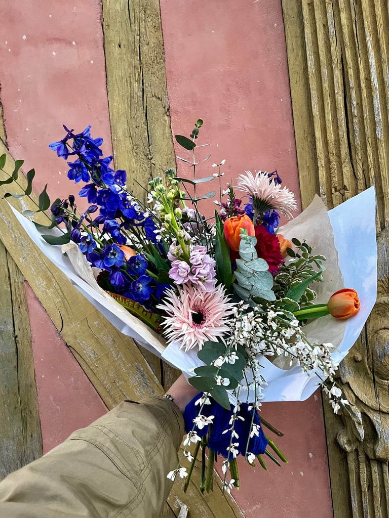 bouquet rose pale et bleu