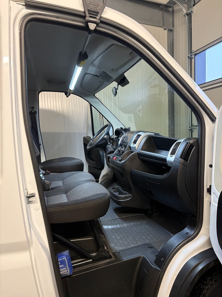 Innenreinigung-außenreinigung-auto-polieren-versiegelung-sitze-reinigen-shampoonieren-leibnitz