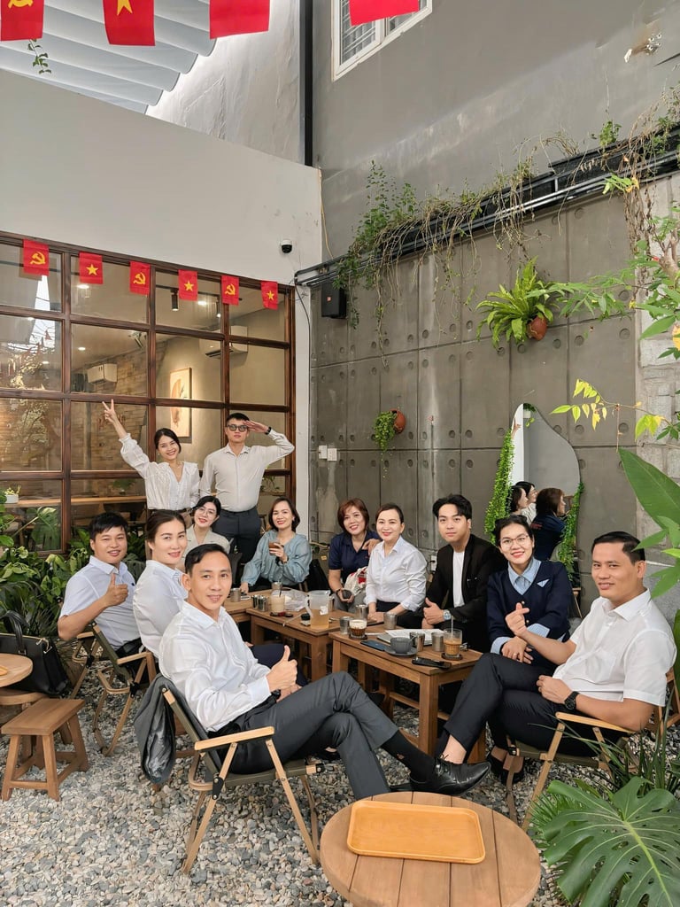 đội ngũ tư vấn viên chuyên nghiệp
