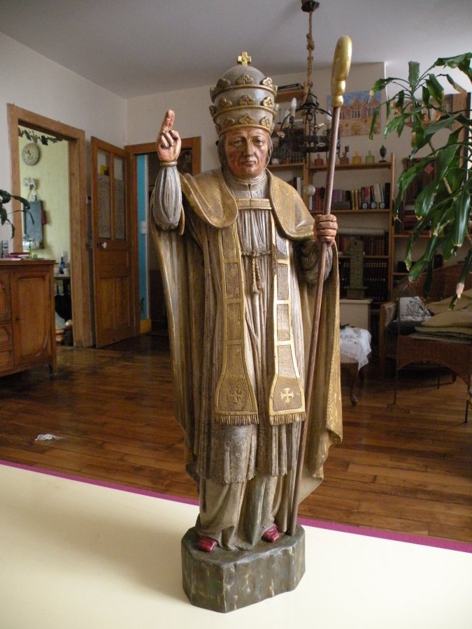 Statue en bois polychrome et dorée restaurée