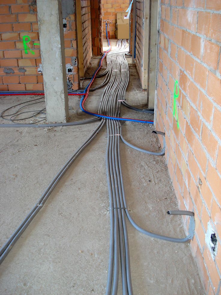 iç mekân yenileme sürecinde su tesisatı hazırlığı