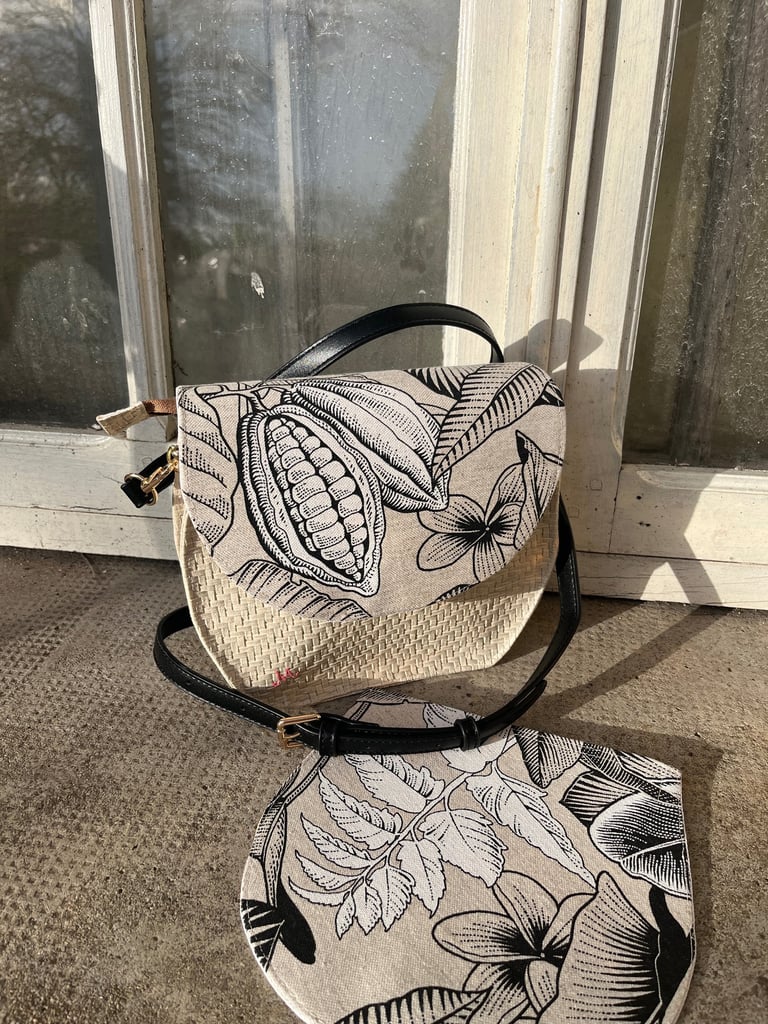 sac à main beige motif fleur de cafe , simili cuir vegan