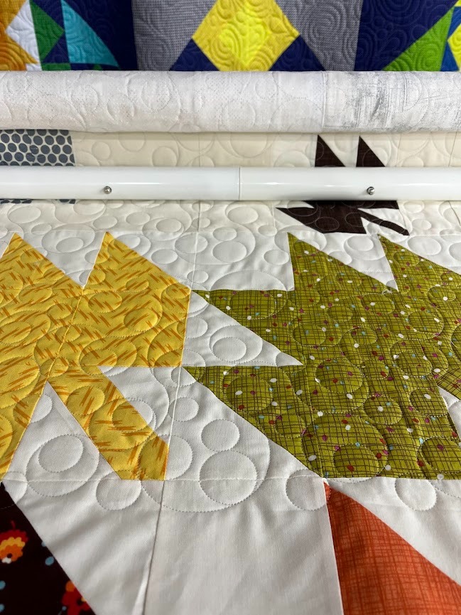 leaf quilt with circle quilting