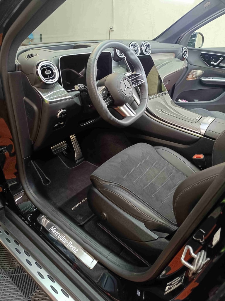 Nettoyage cuir alcantara voiture Thiers Riom Vichy