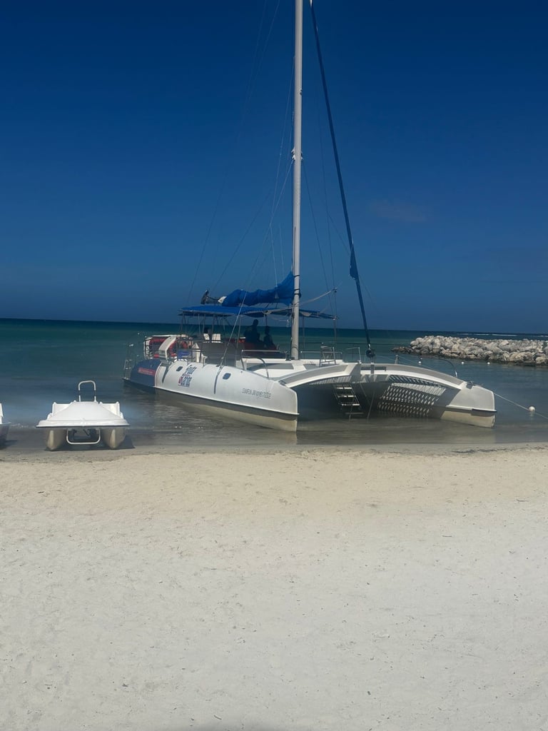 Catamaran Montego Bay Jamaica Riu