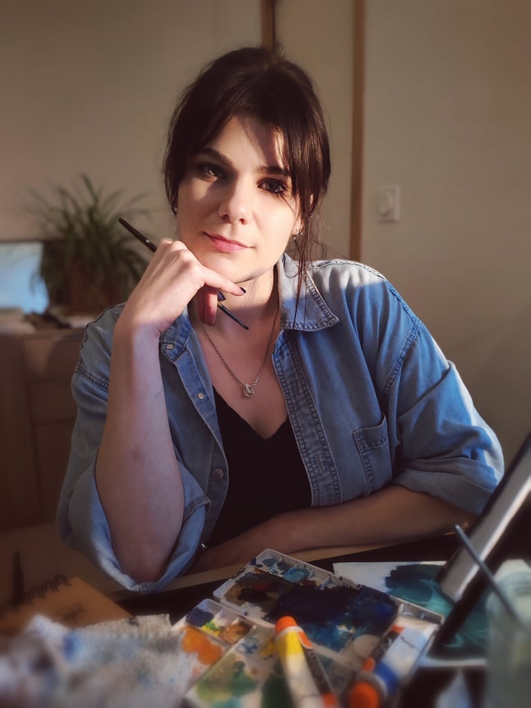 Photographie de l'enseignante des cours de dessin
