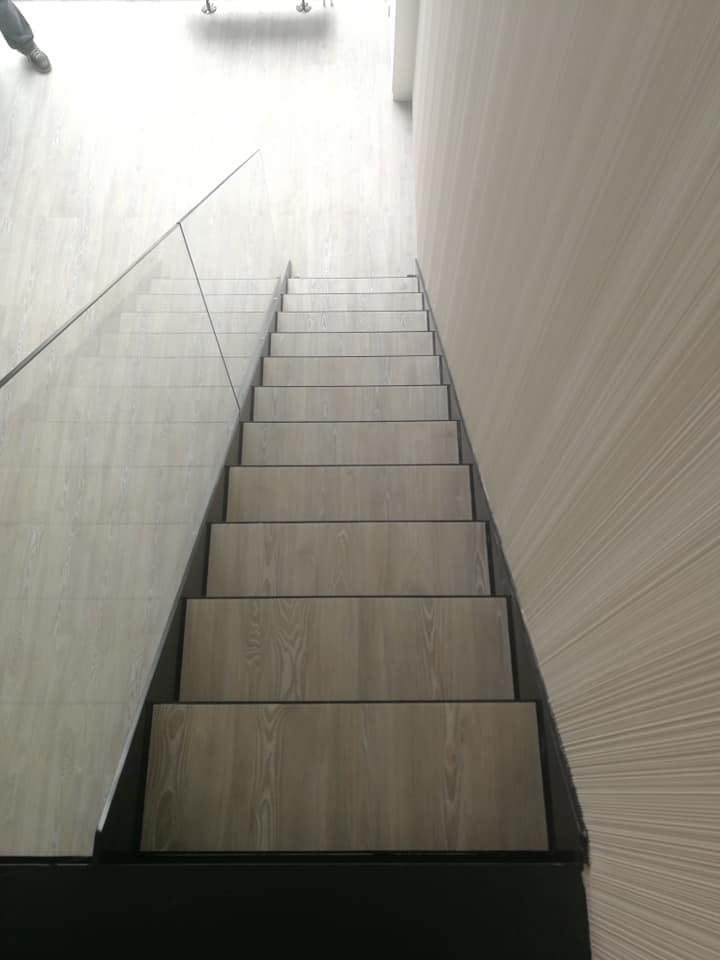 vinilinės grindys lofte