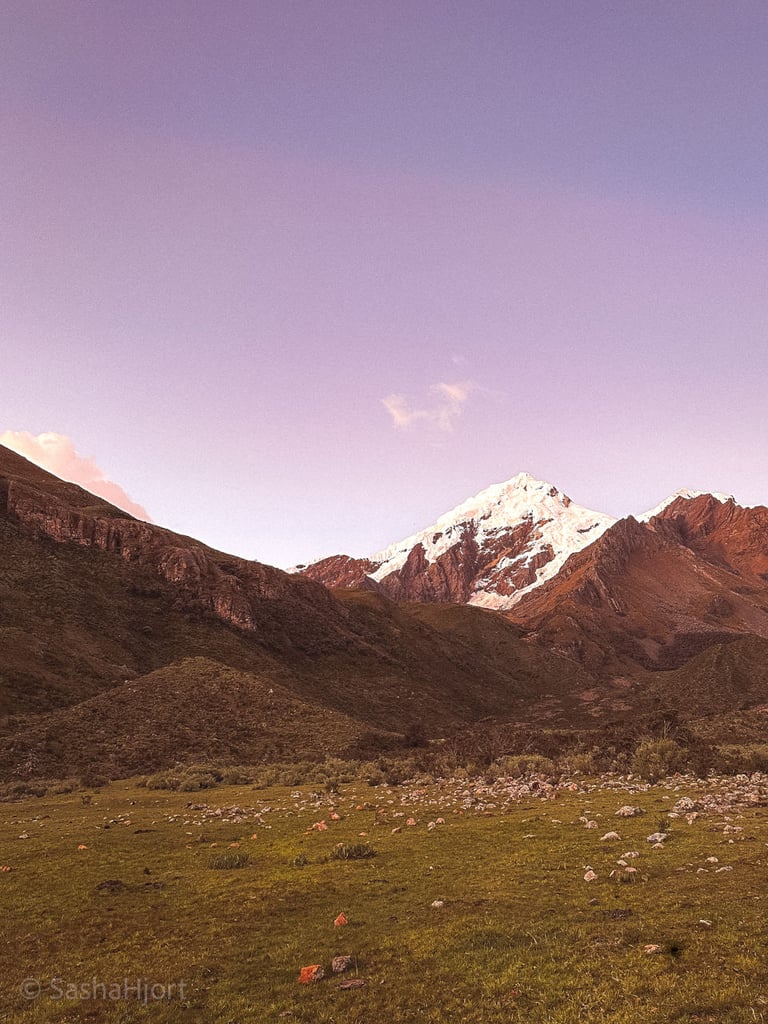 Laguna Tullpacocha hike, Huaraz, Peru, South America