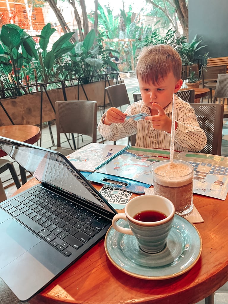 Working as a digital nomad in a cafe in Colombia
