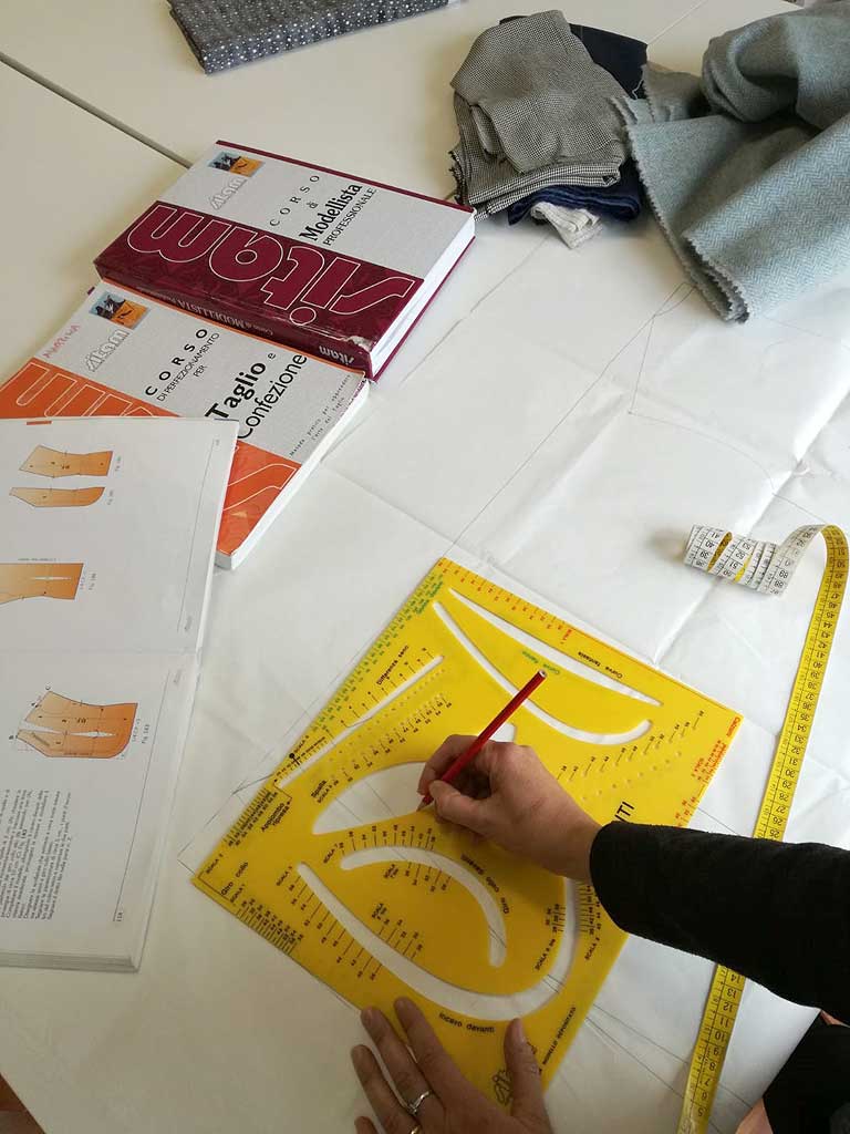 Corso avanzato, professionale, di taglio e cucito col metodo SITAM