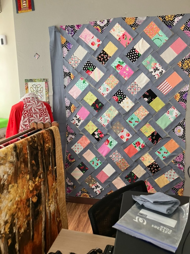 Catywompus quilt
