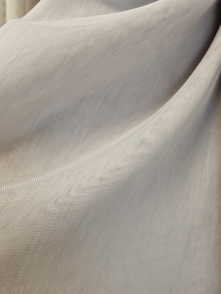 Dieninių užuolaidų audinys