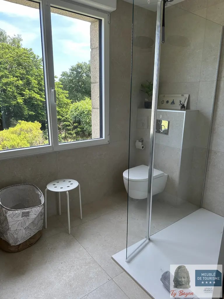 Ty Bayon - Découvrons ensemble notre gîte - Différents espaces - Salles d'eau