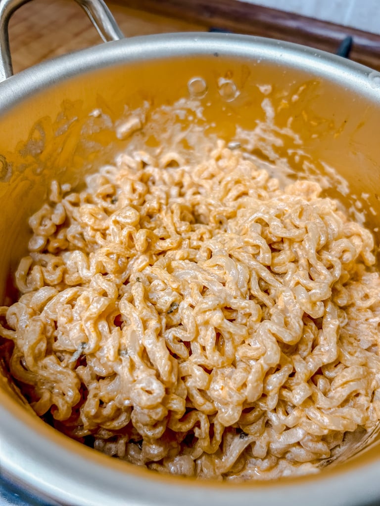 Pasta Alfredo coreana | © Cookingwiththehamster